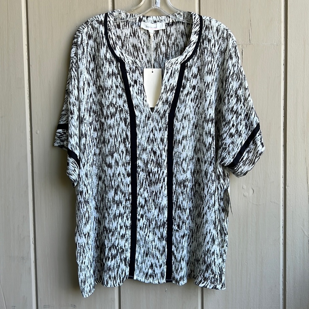 Two by Vince Camuto Sheer Black and White Short Sleeve Blouse_Size L